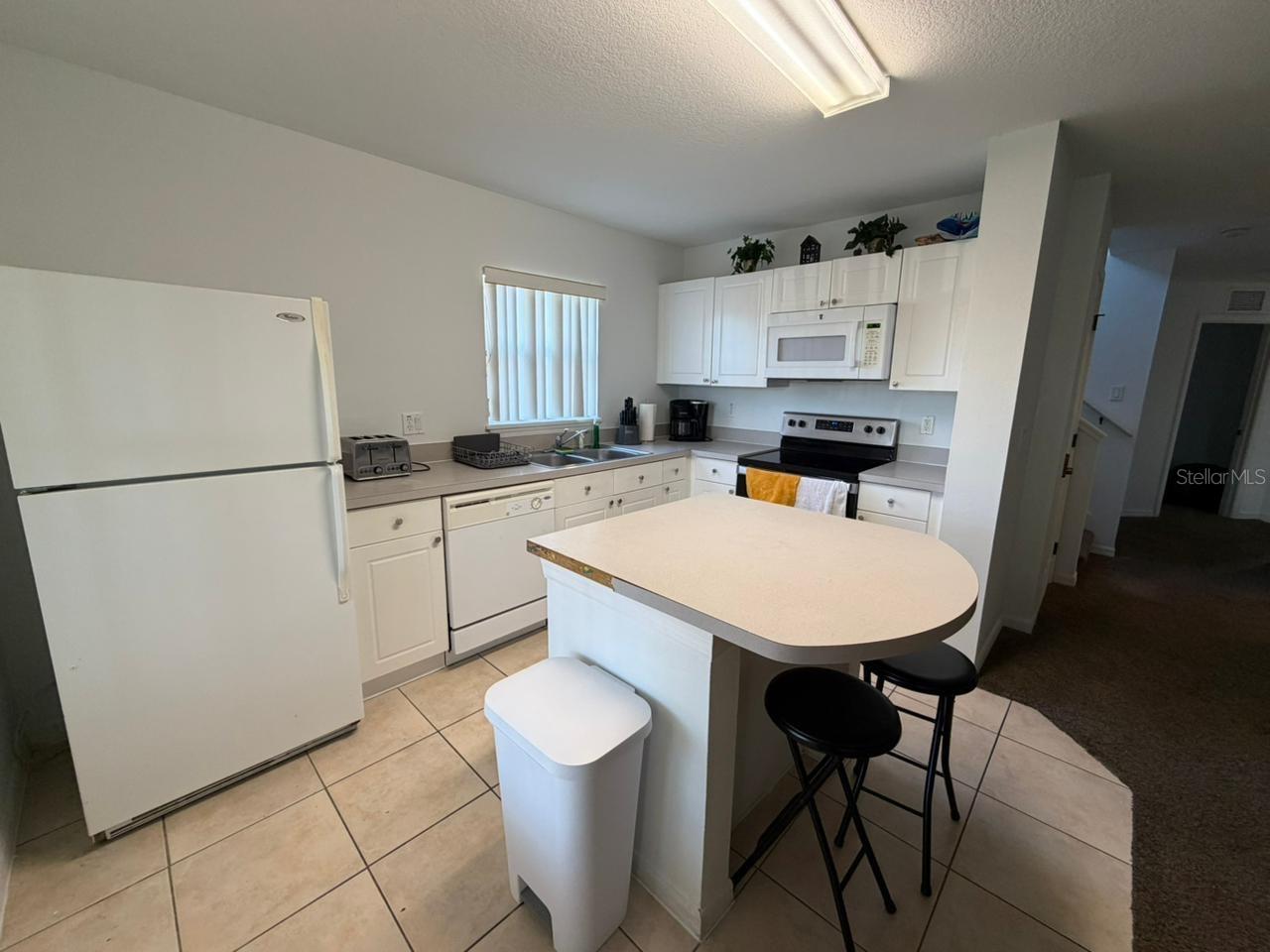2714 CLUB CORTILE CIR, KISSIMMEE, FL — photo 2