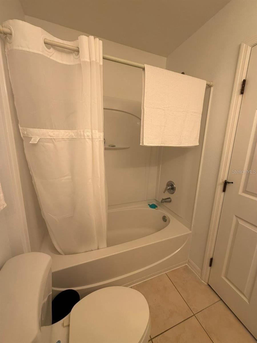 2714 CLUB CORTILE CIR, KISSIMMEE, FL — photo 10