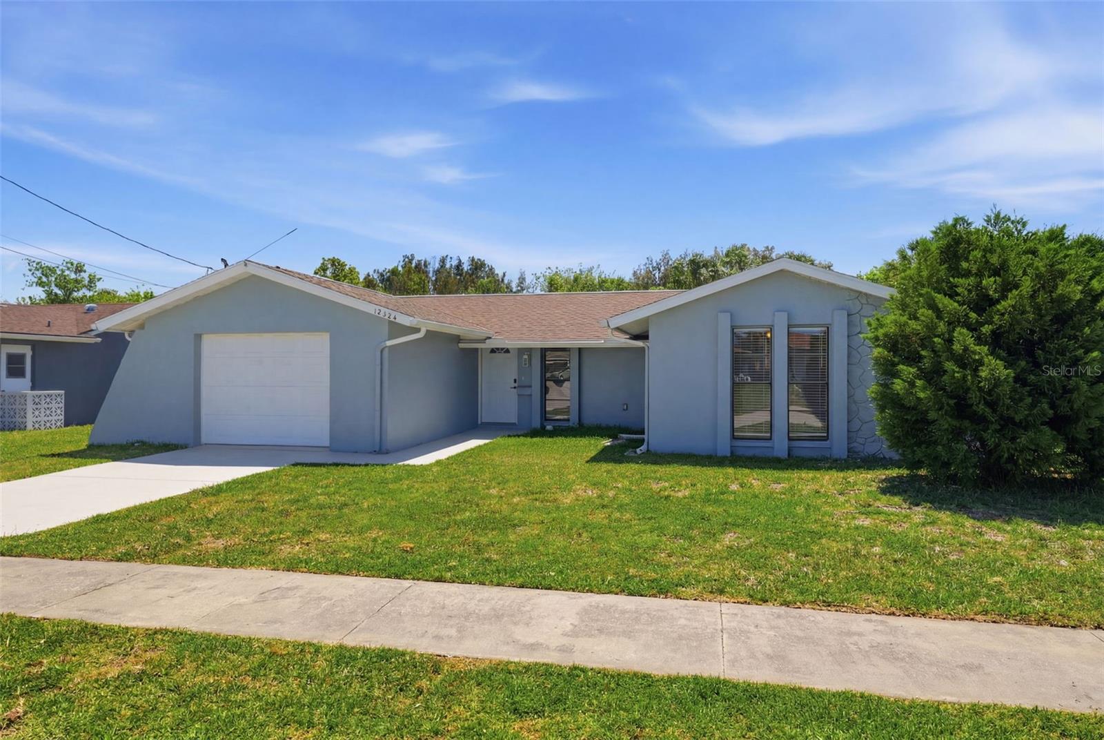 12824 1ST ISLE, HUDSON, FL — photo 18