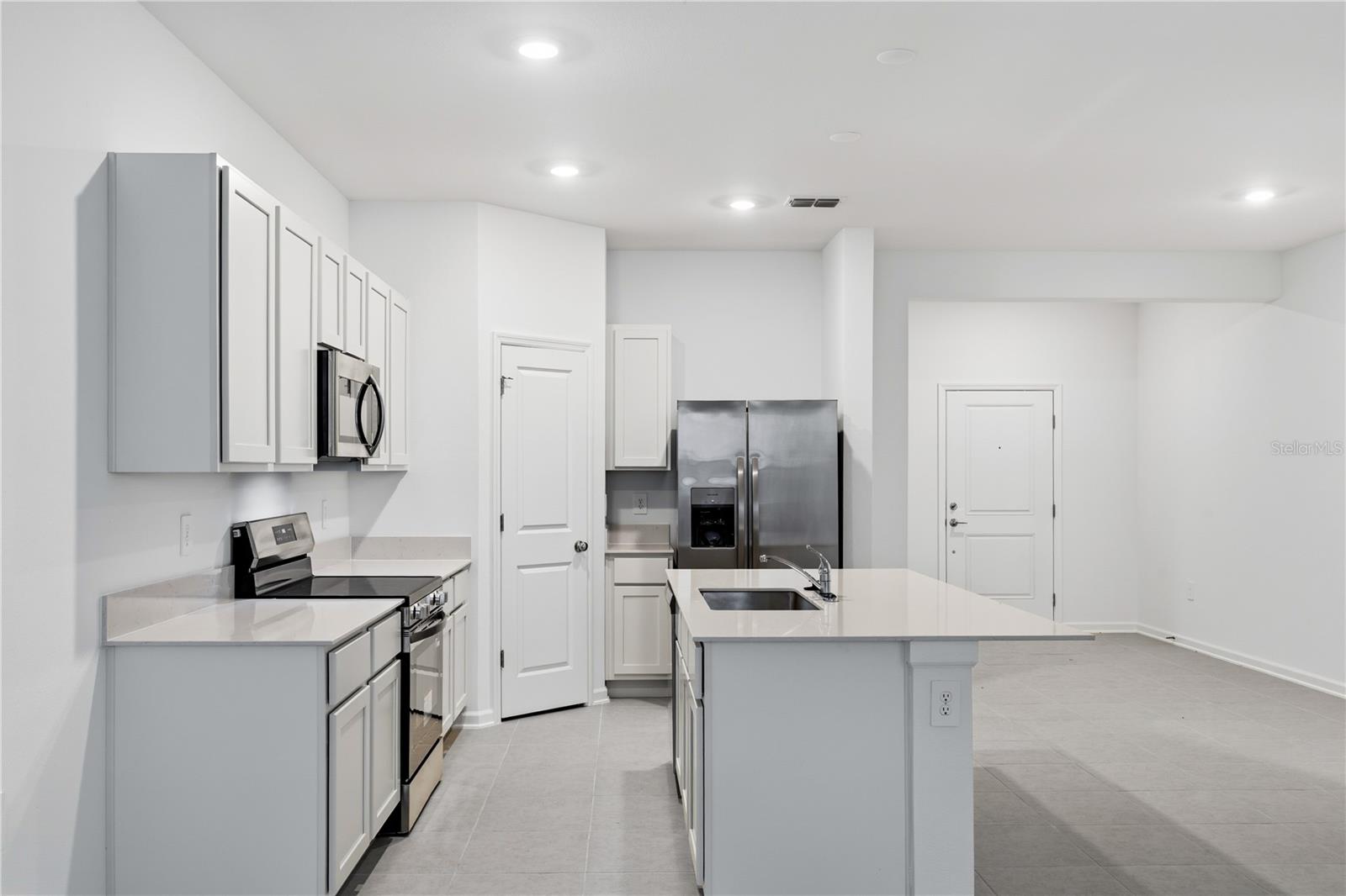3143 KURTZ TER, DAVENPORT, FL — photo 8