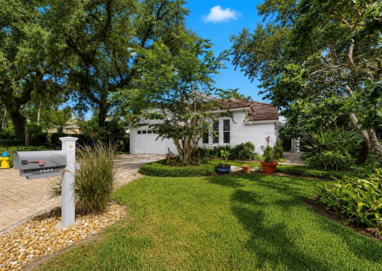 5204 GREEN FOREST CT, TAMPA, FL — photo 5