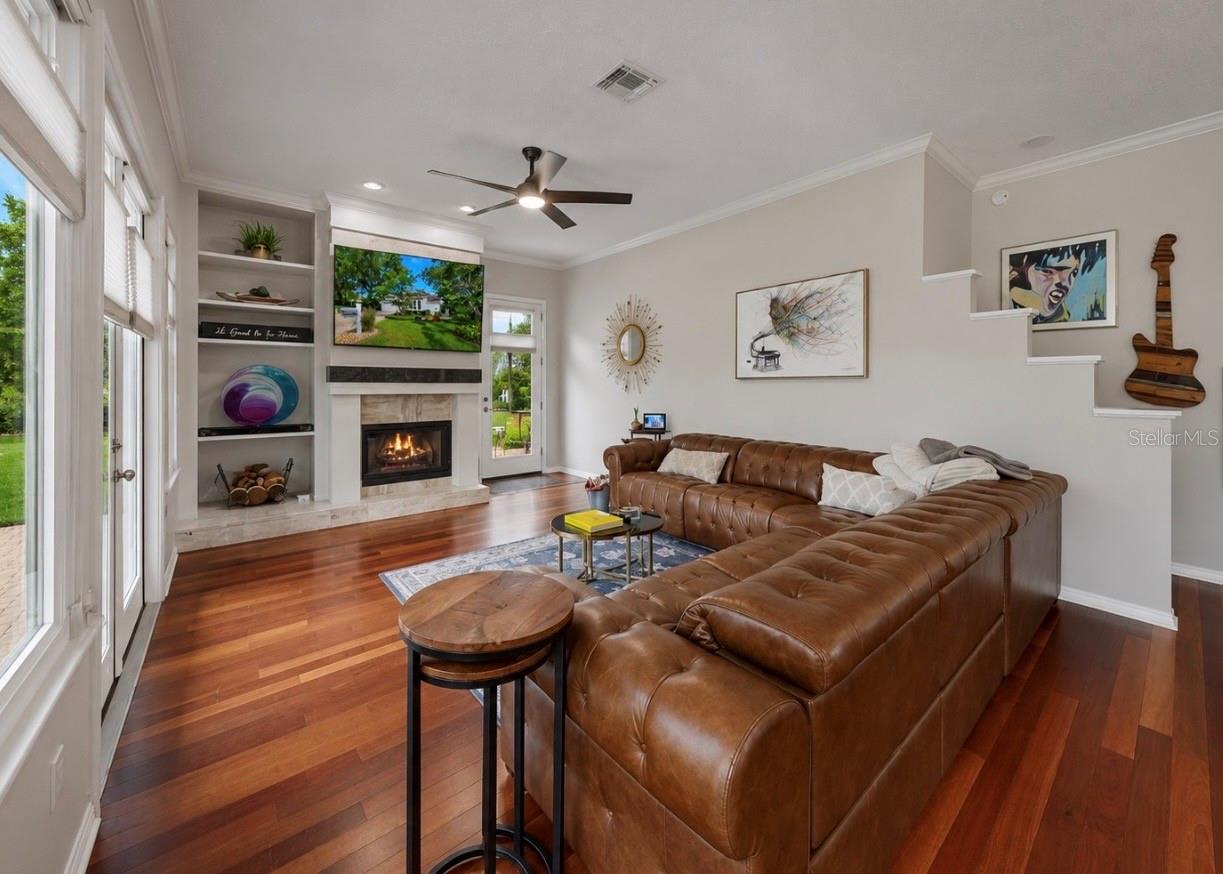 5204 GREEN FOREST CT, TAMPA, FL — photo 9