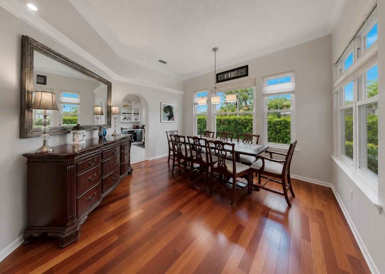 5204 GREEN FOREST CT, TAMPA, FL — photo 14