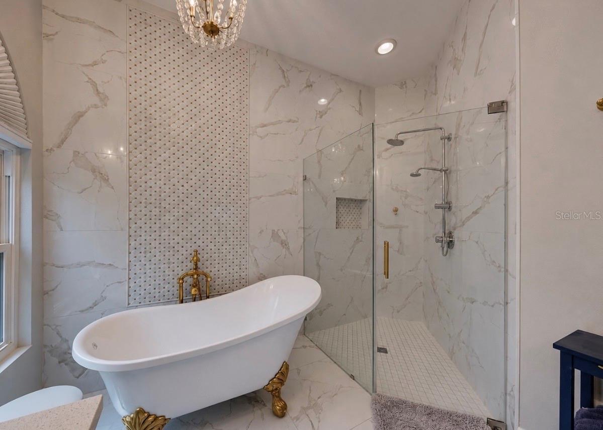 5204 GREEN FOREST CT, TAMPA, FL — photo 28