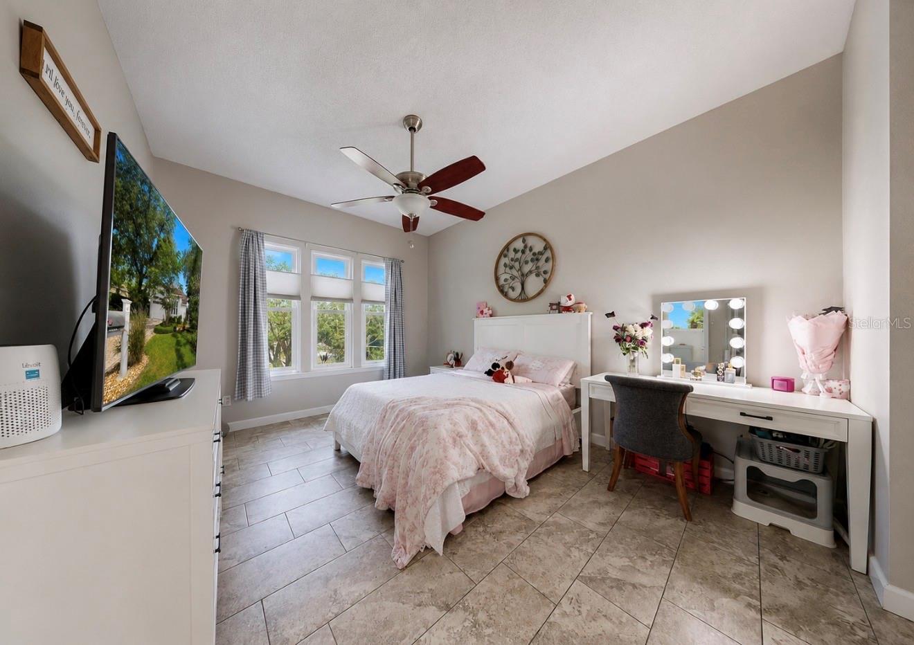 5204 GREEN FOREST CT, TAMPA, FL — photo 31