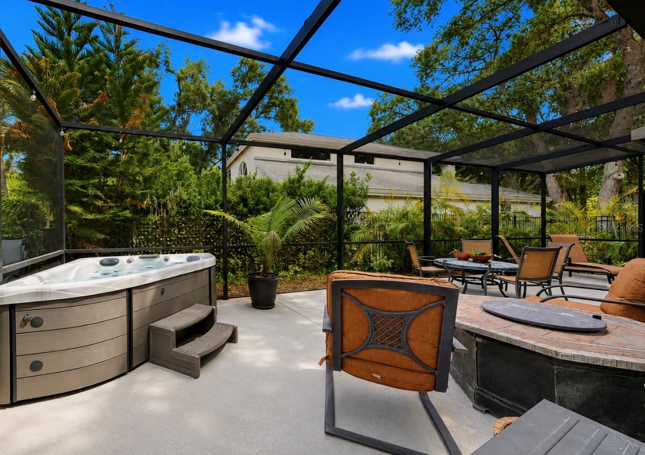 5204 GREEN FOREST CT, TAMPA, FL — photo 35