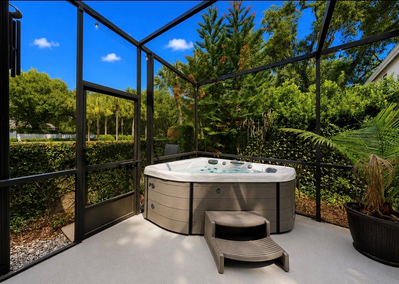 5204 GREEN FOREST CT, TAMPA, FL — photo 39
