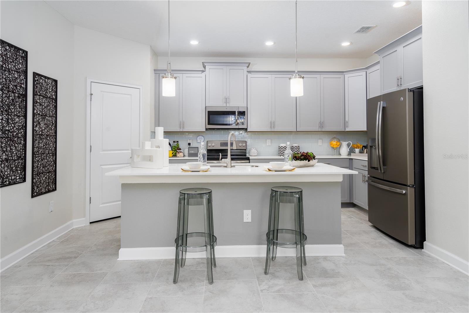 2220 BARRINGTON LOOP, DAVENPORT, FL — photo 3