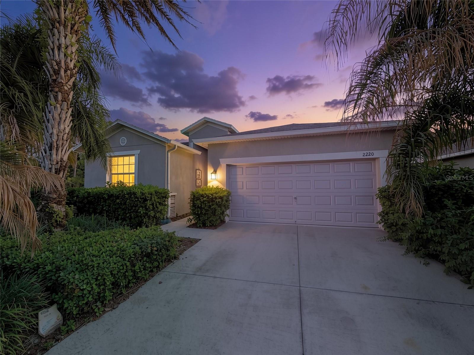 2220 BARRINGTON LOOP, DAVENPORT, FL