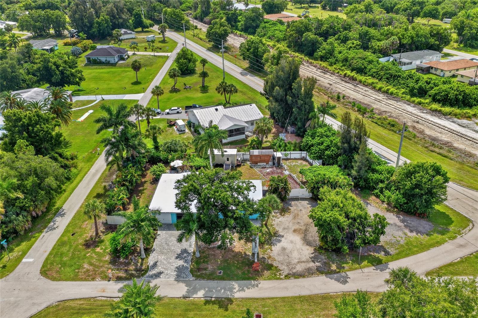 120 PEACE ISLAND DR, PUNTA GORDA, FL — photo 28