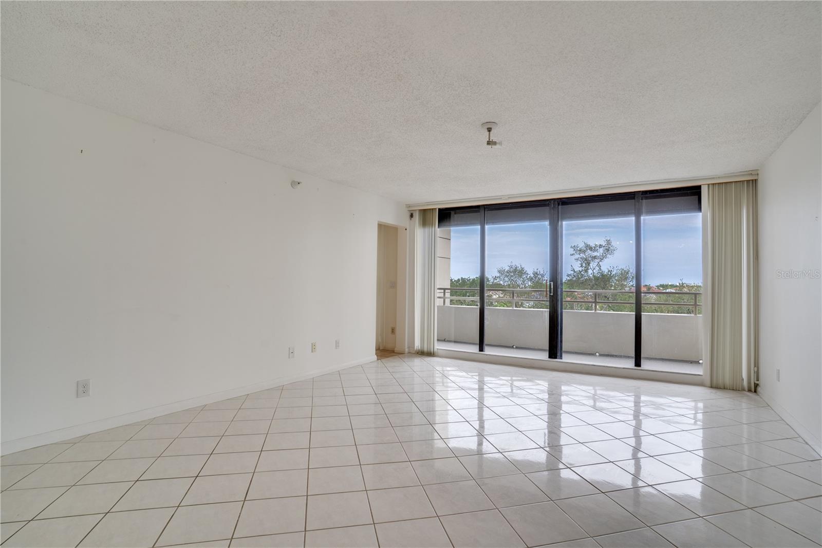 5940 PELICAN BAY PLZ S #504, ST PETERSBURG, FL — photo 4