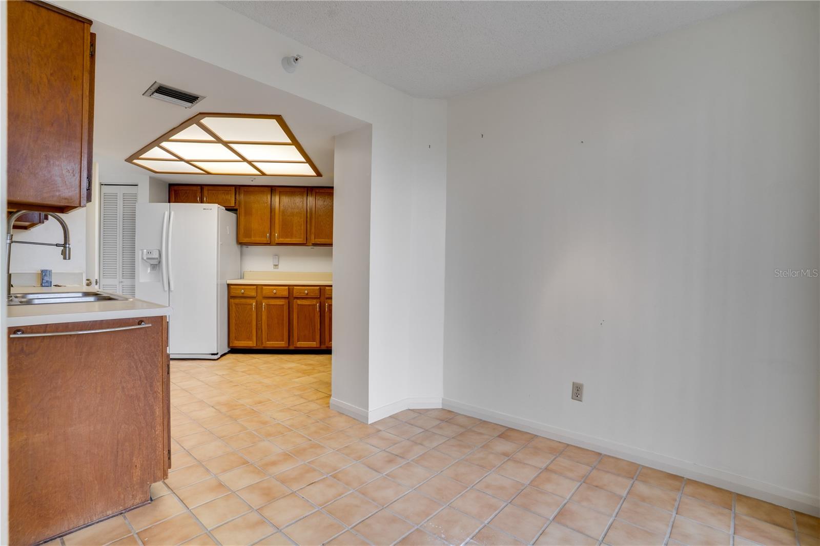 5940 PELICAN BAY PLZ S #504, ST PETERSBURG, FL — photo 10