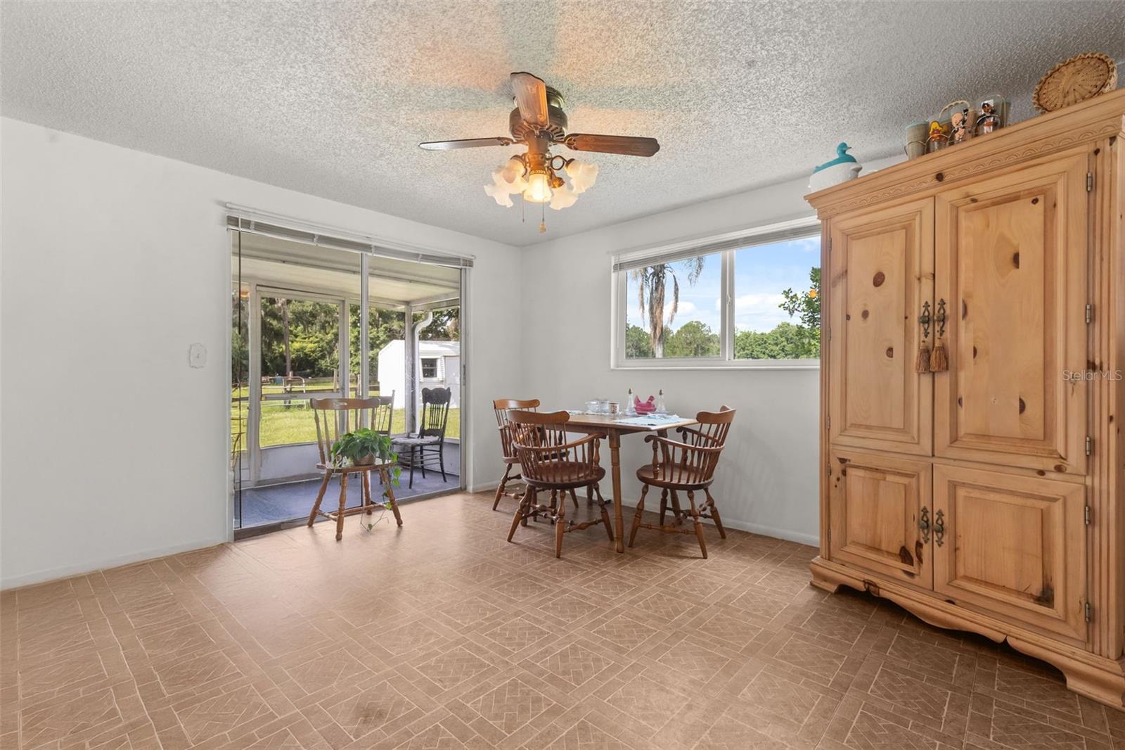 12631 HOBSON SIMMONS RD, LITHIA, FL — photo 4