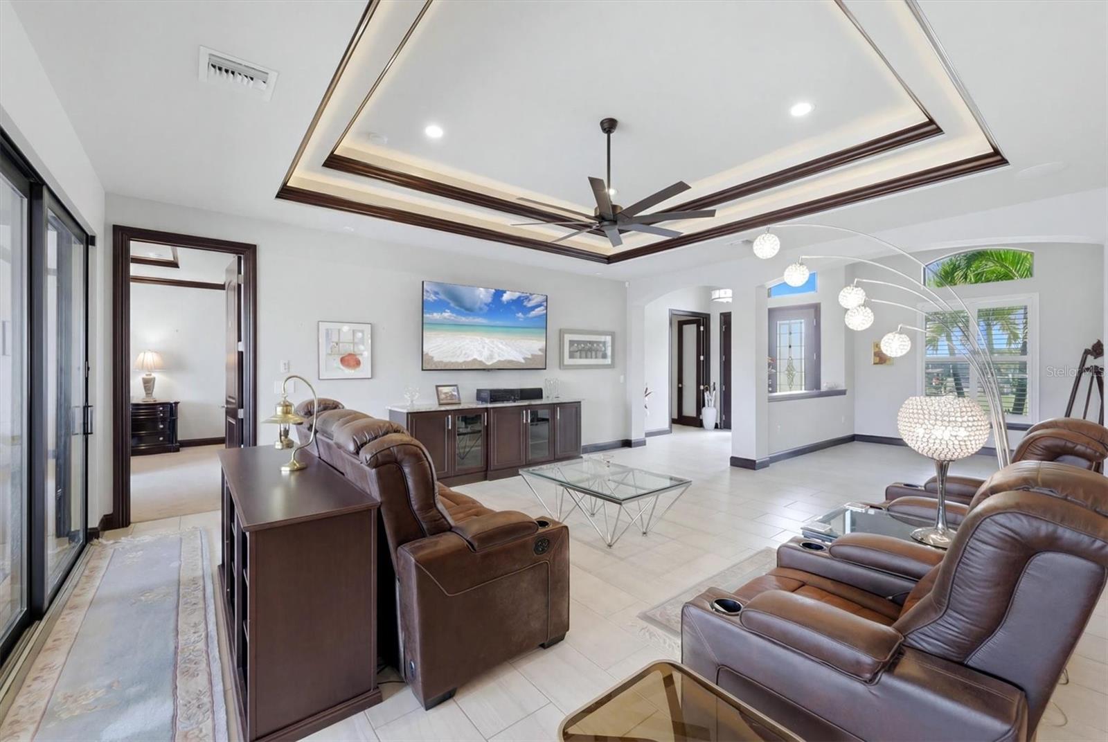 9404 SPRING CIR, PORT CHARLOTTE, FL — photo 8