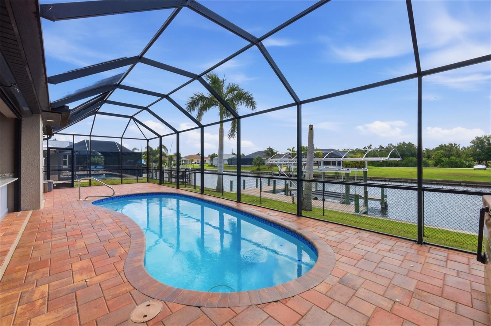 9404 SPRING CIR, PORT CHARLOTTE, FL — photo 31
