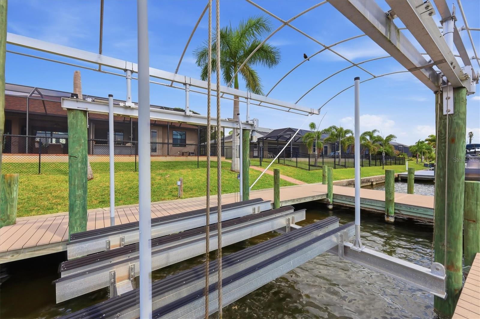 9404 SPRING CIR, PORT CHARLOTTE, FL — photo 42