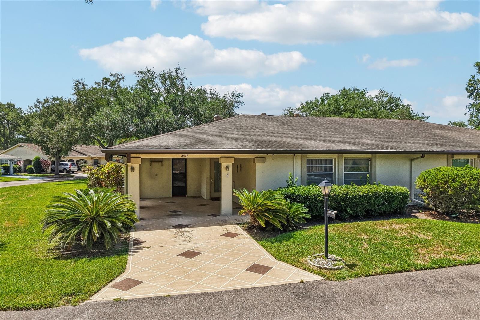 2017 HAMPSTEAD CIR, SUN CITY CENTER, FL