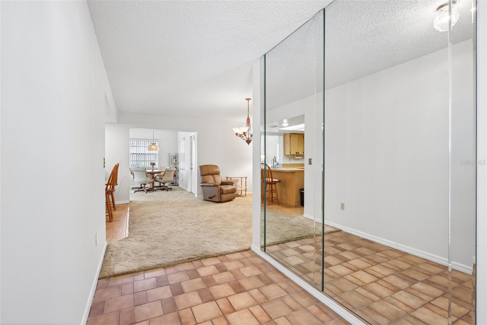2017 HAMPSTEAD CIR, SUN CITY CENTER, FL — photo 4