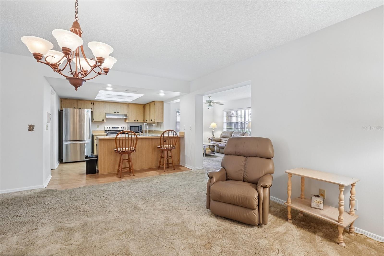 2017 HAMPSTEAD CIR, SUN CITY CENTER, FL — photo 8