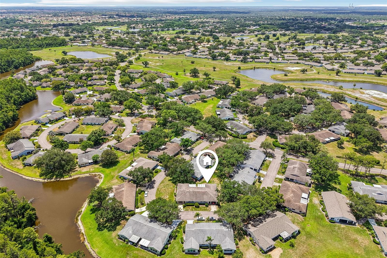 2017 HAMPSTEAD CIR, SUN CITY CENTER, FL — photo 43