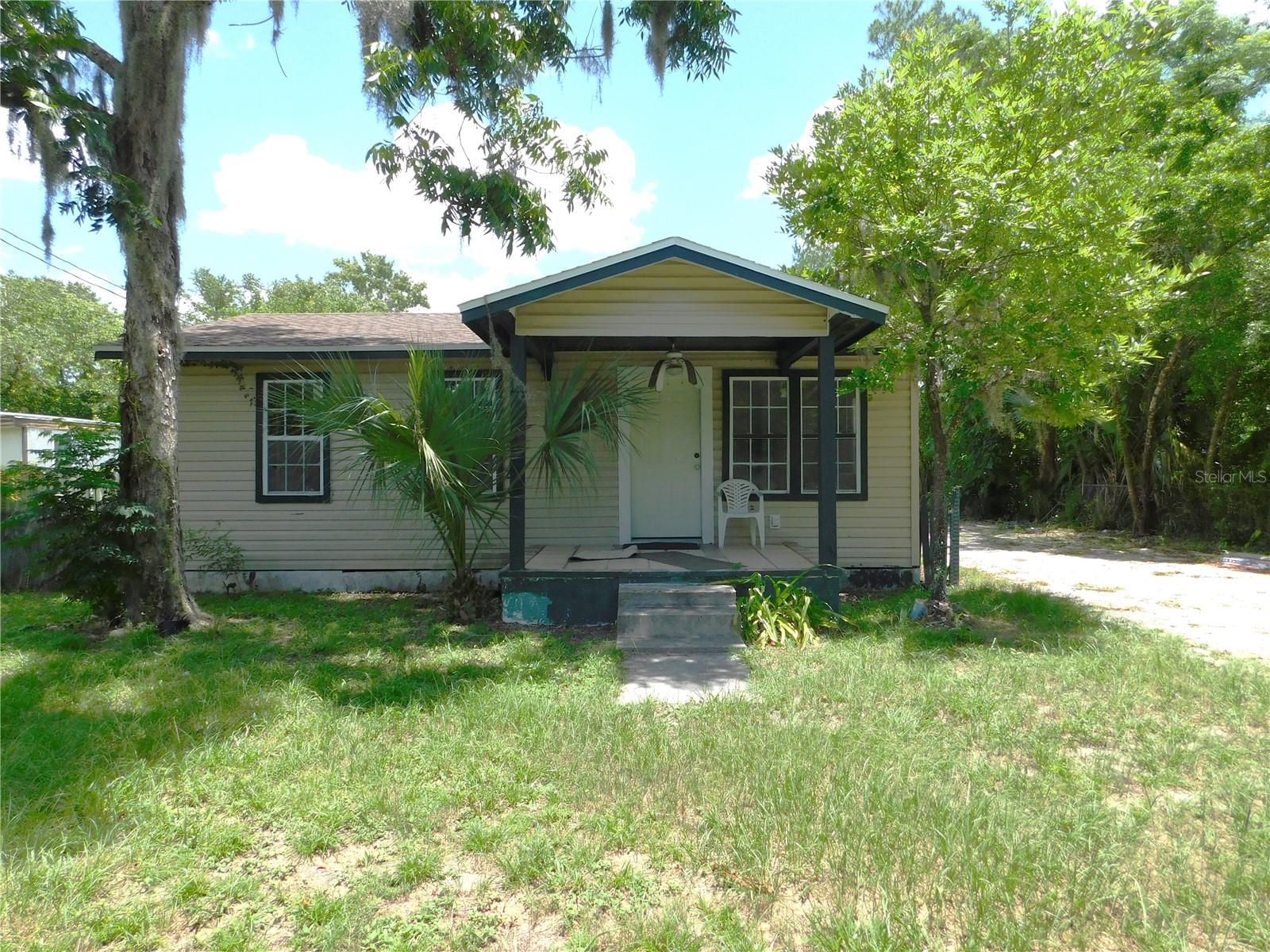 306 FLORIDA DR, PALATKA, FL — photo 2
