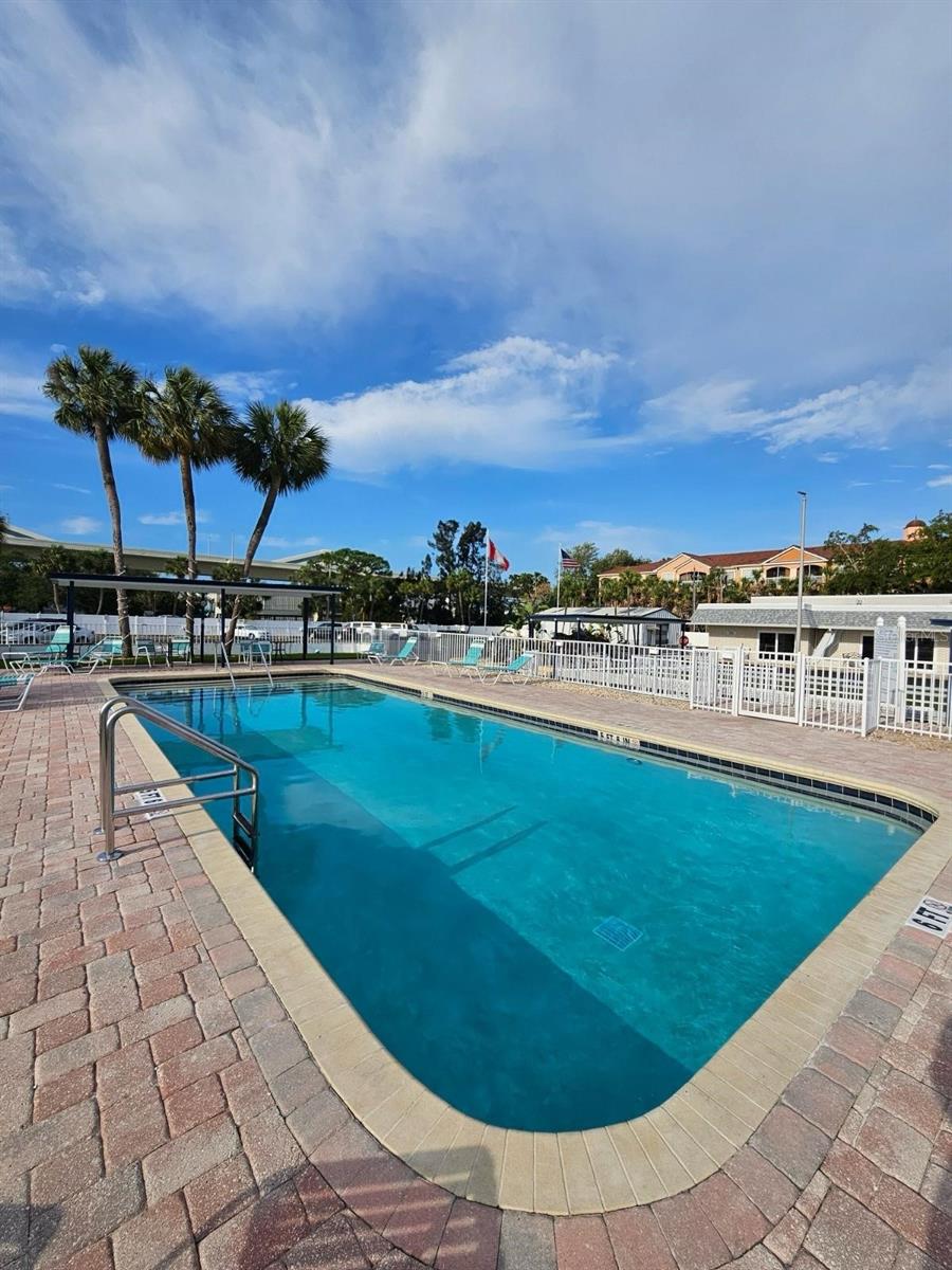 4851 W GANDY BLVD #B4L12, TAMPA, FL — photo 25
