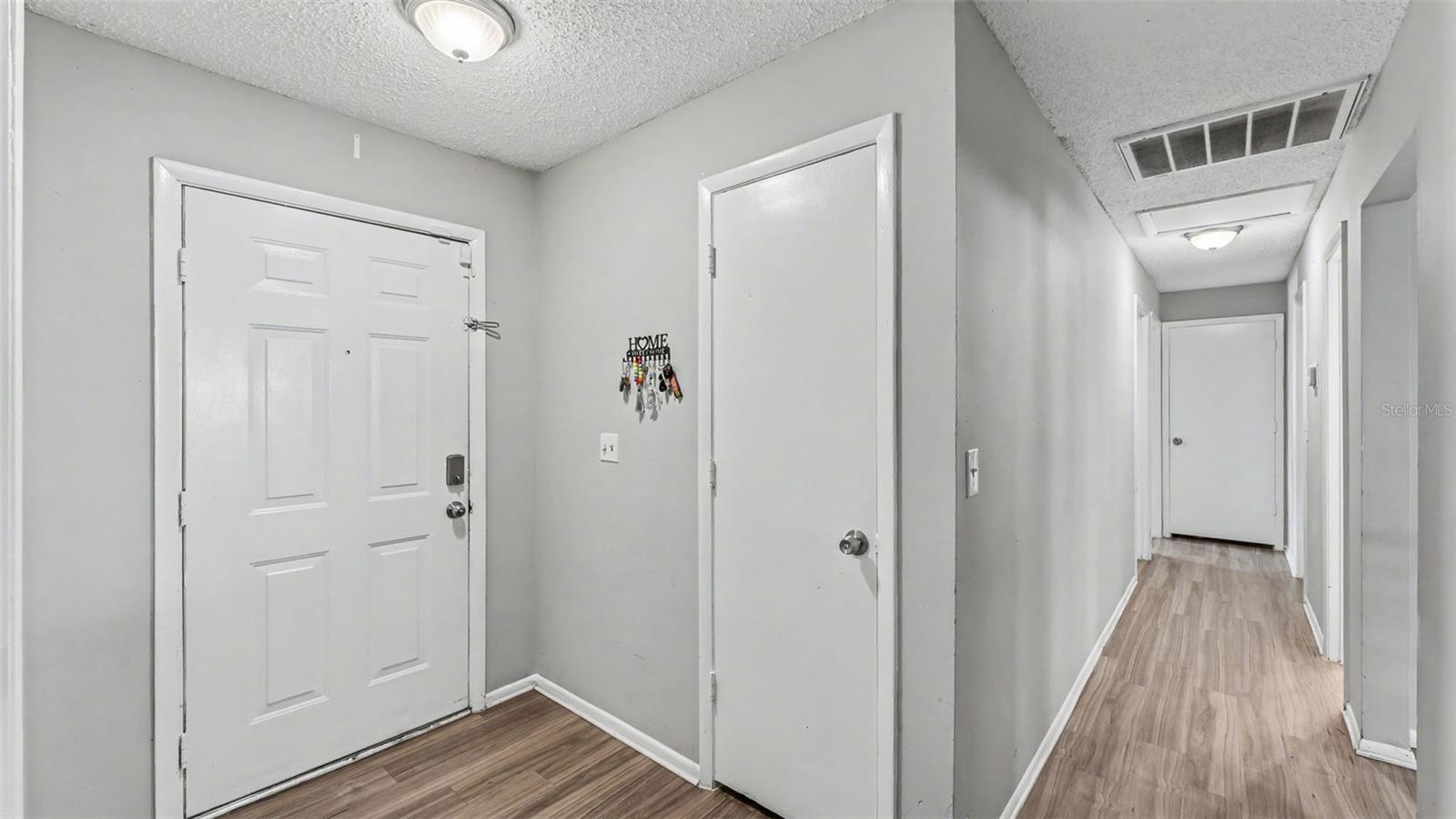 1309 CINNAMON WAY W, LAKELAND, FL — photo 2