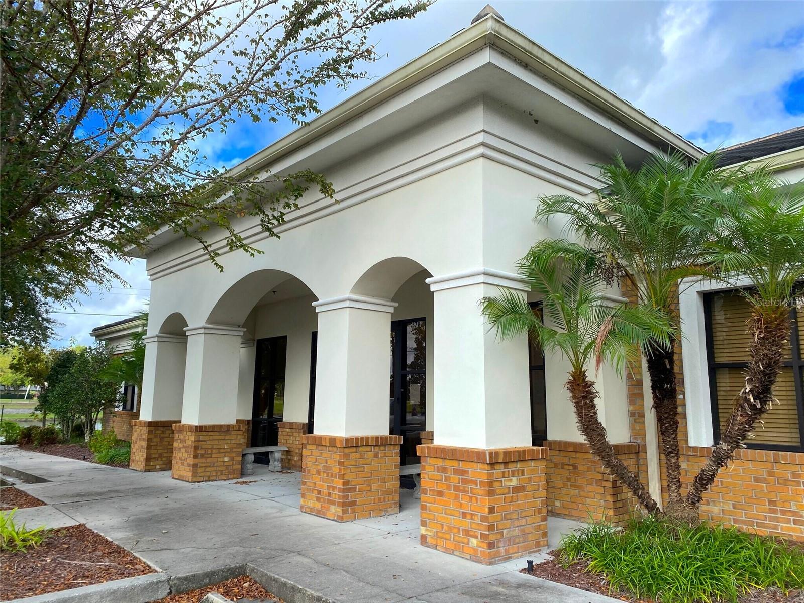 566 OCOEE COMMERCE PKWY, OCOEE, FL