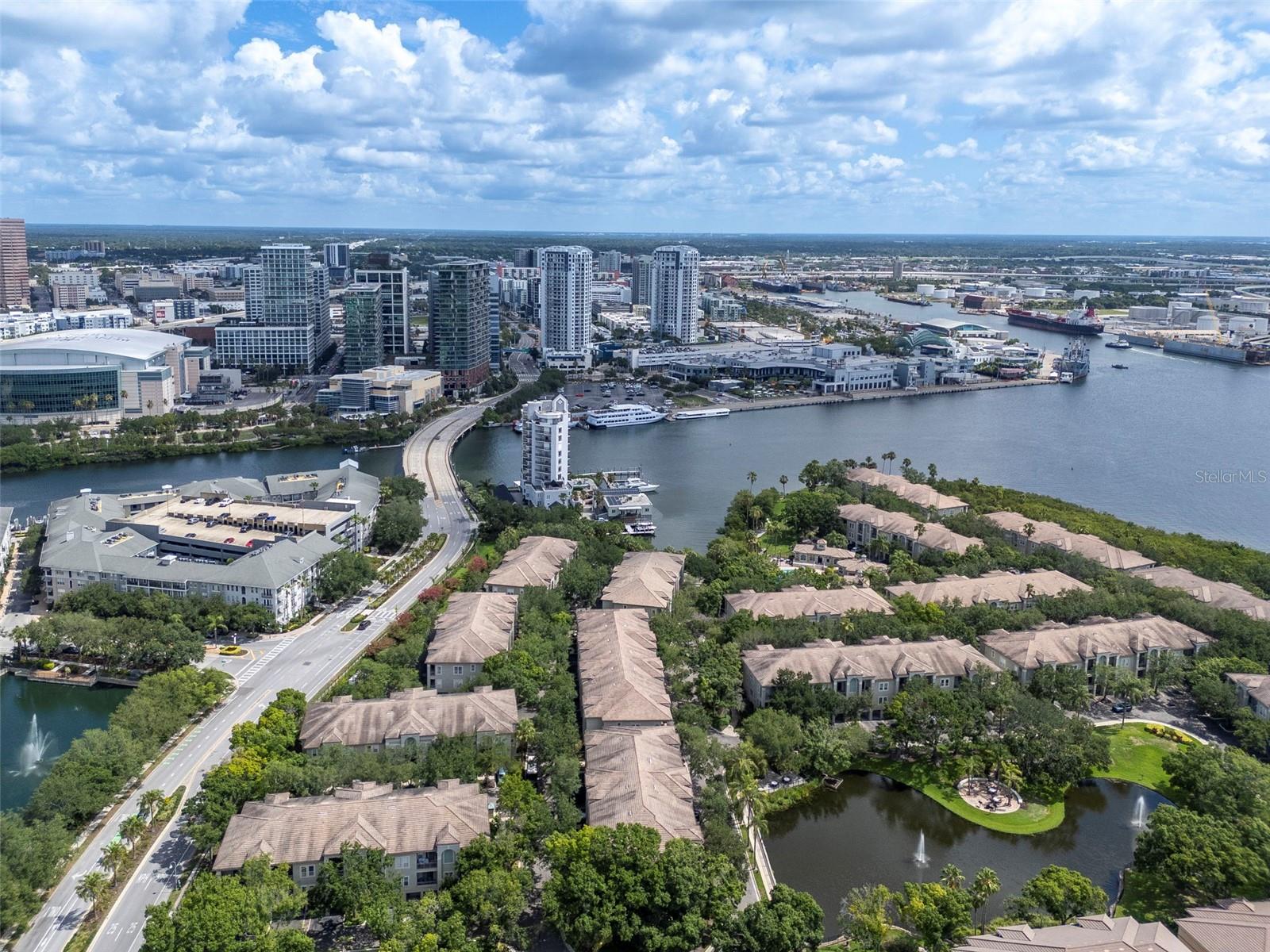 450 KNIGHTS RUN AVE #1503, TAMPA, FL — photo 3