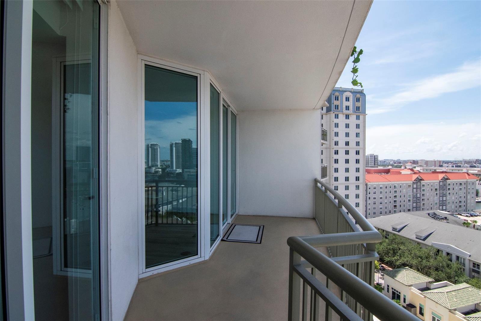 450 KNIGHTS RUN AVE #1503, TAMPA, FL — photo 27