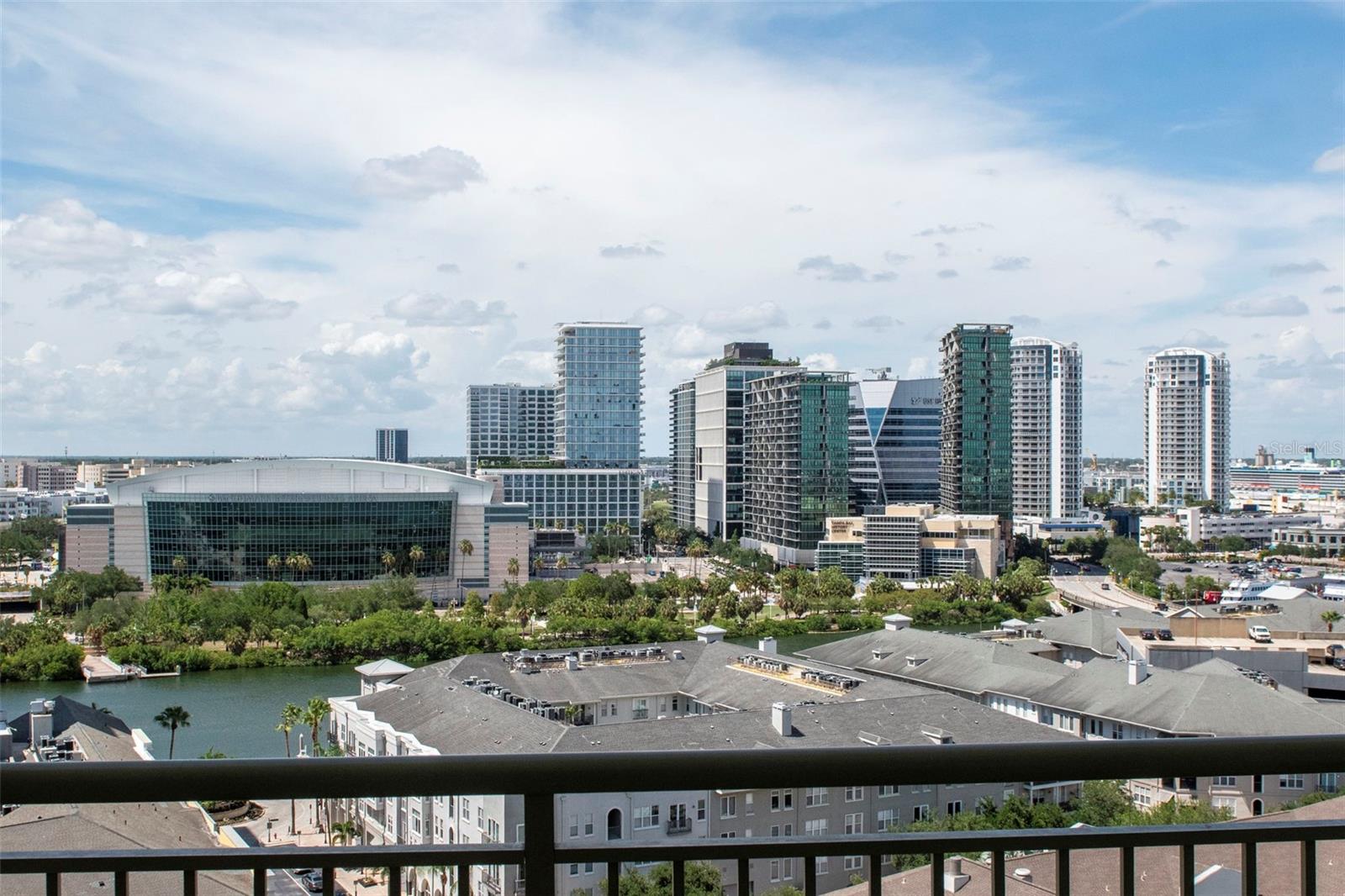 450 KNIGHTS RUN AVE #1503, TAMPA, FL — photo 29