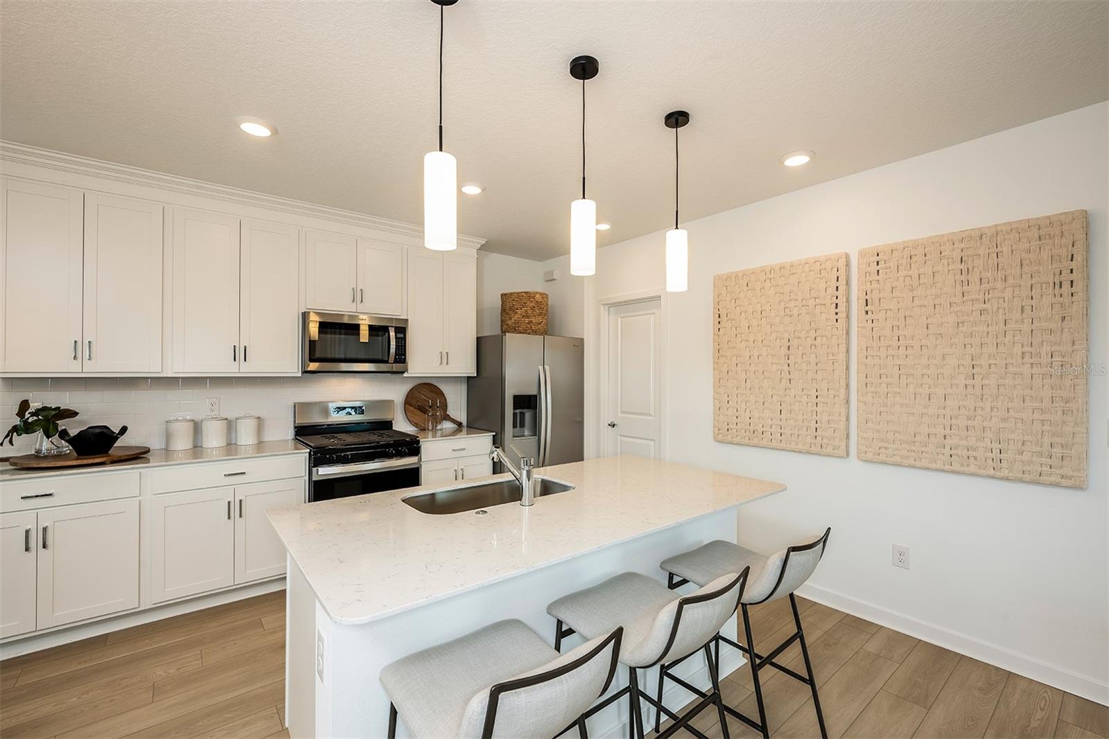 5330 SPRING MAIDEN CIR, APOLLO BEACH, FL — photo 3