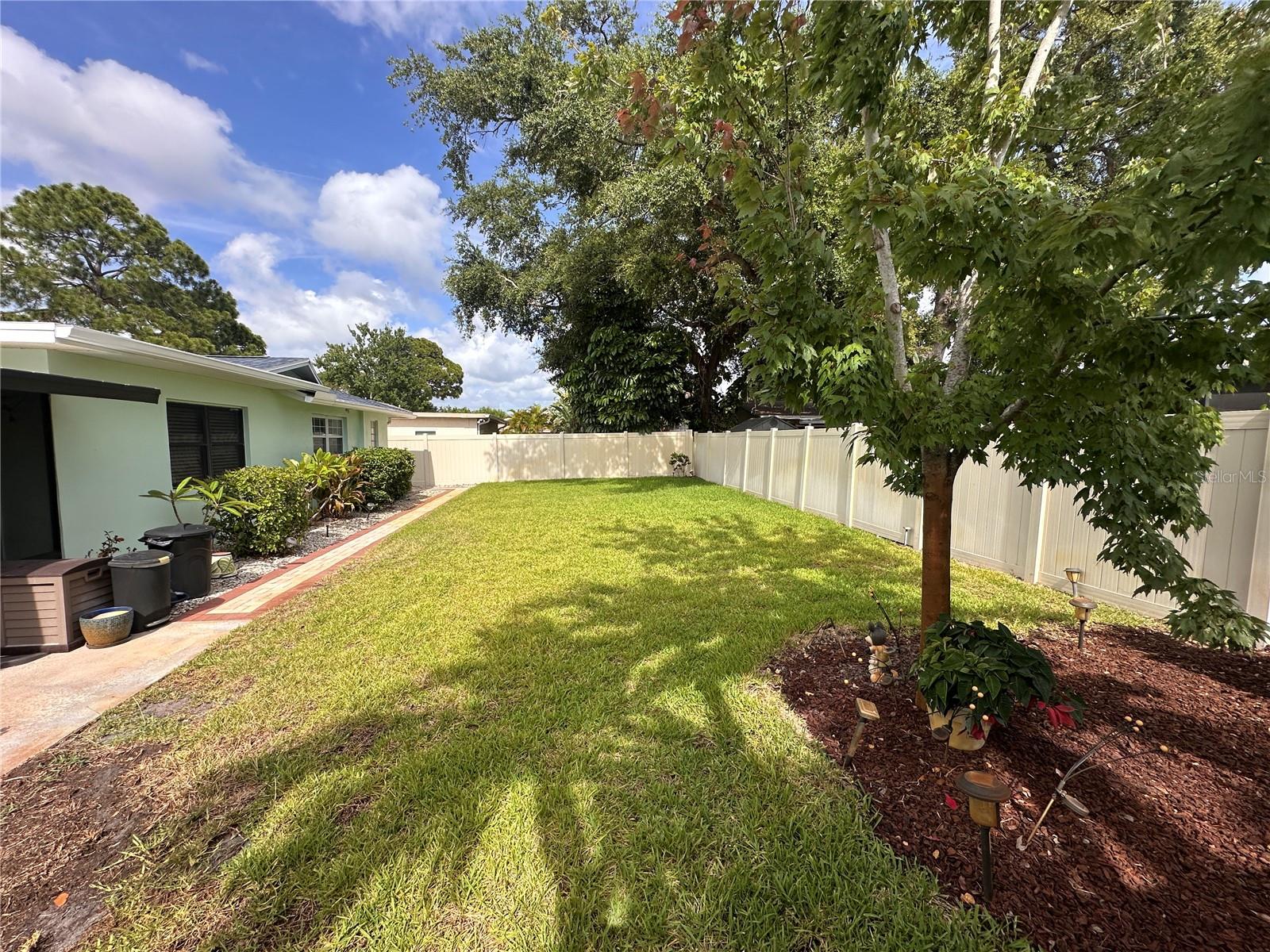 9470 JOEL DR, SEMINOLE, FL — photo 32