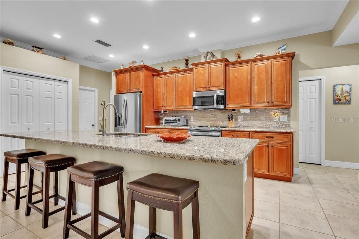 11614 SW COURTLY MANOR DR, LAKE SUZY, FL — photo 13