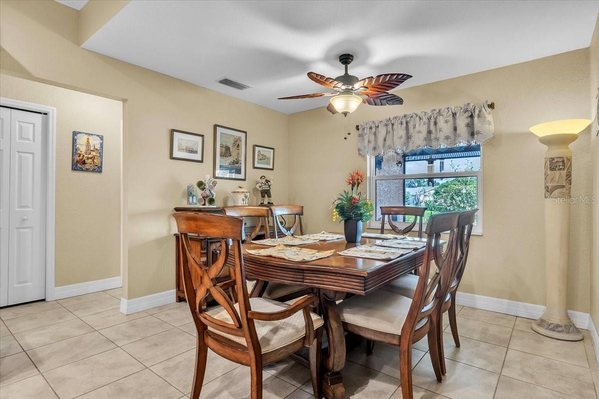11614 SW COURTLY MANOR DR, LAKE SUZY, FL — photo 14
