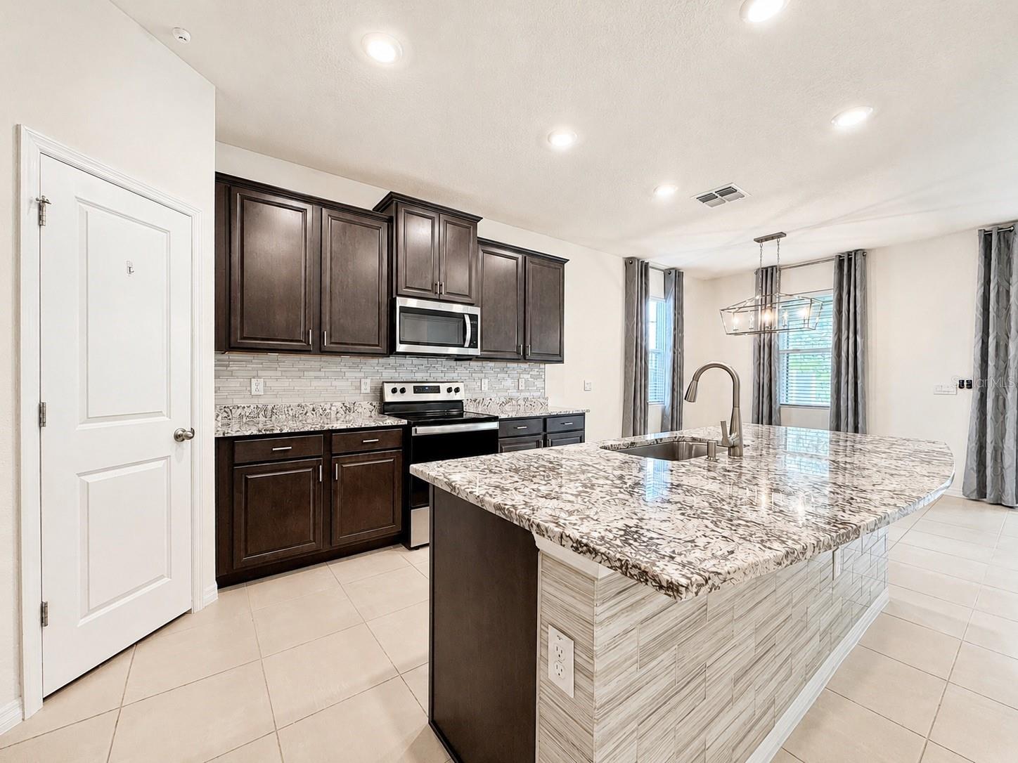 12544 SHINING WILLOW ST, RIVERVIEW, FL — photo 10