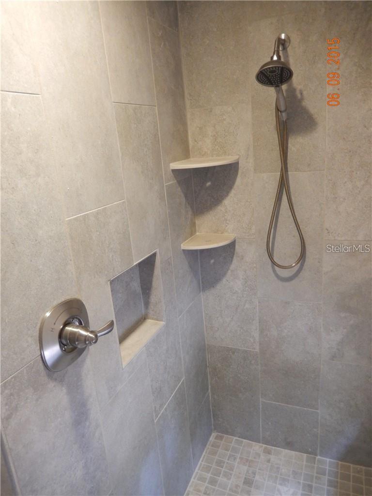 8925 QUAIL RUN DR, WESLEY CHAPEL, FL — photo 7