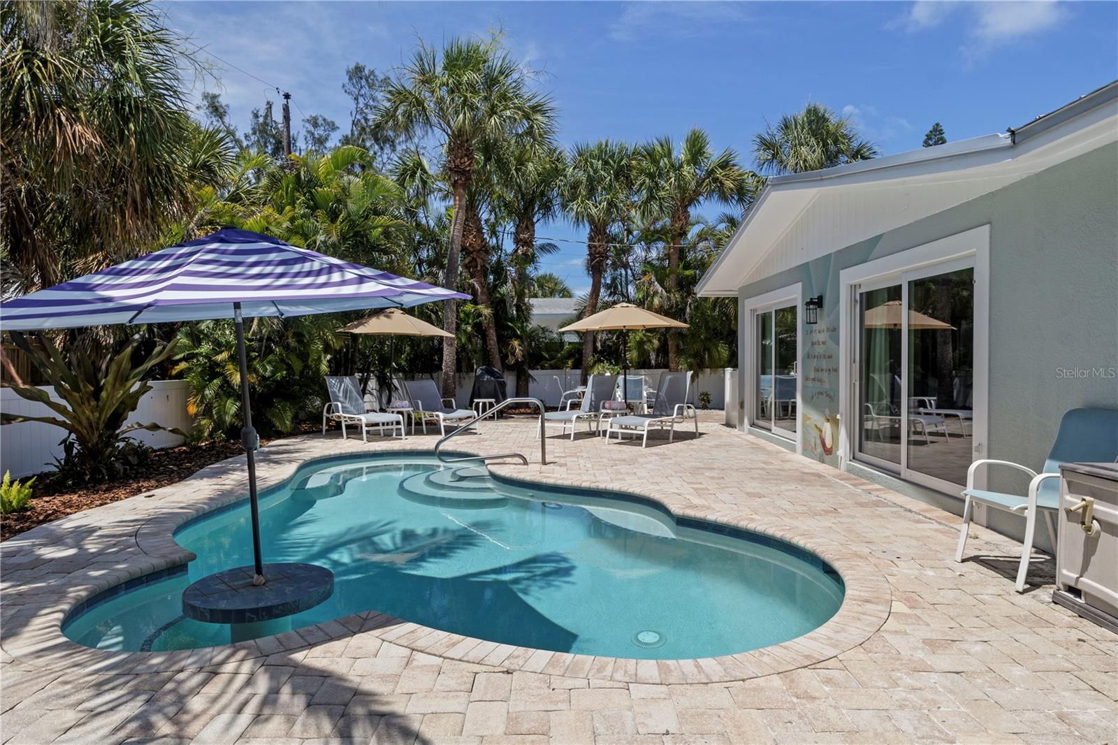 110 PALM AVE, ANNA MARIA, FL — photo 2