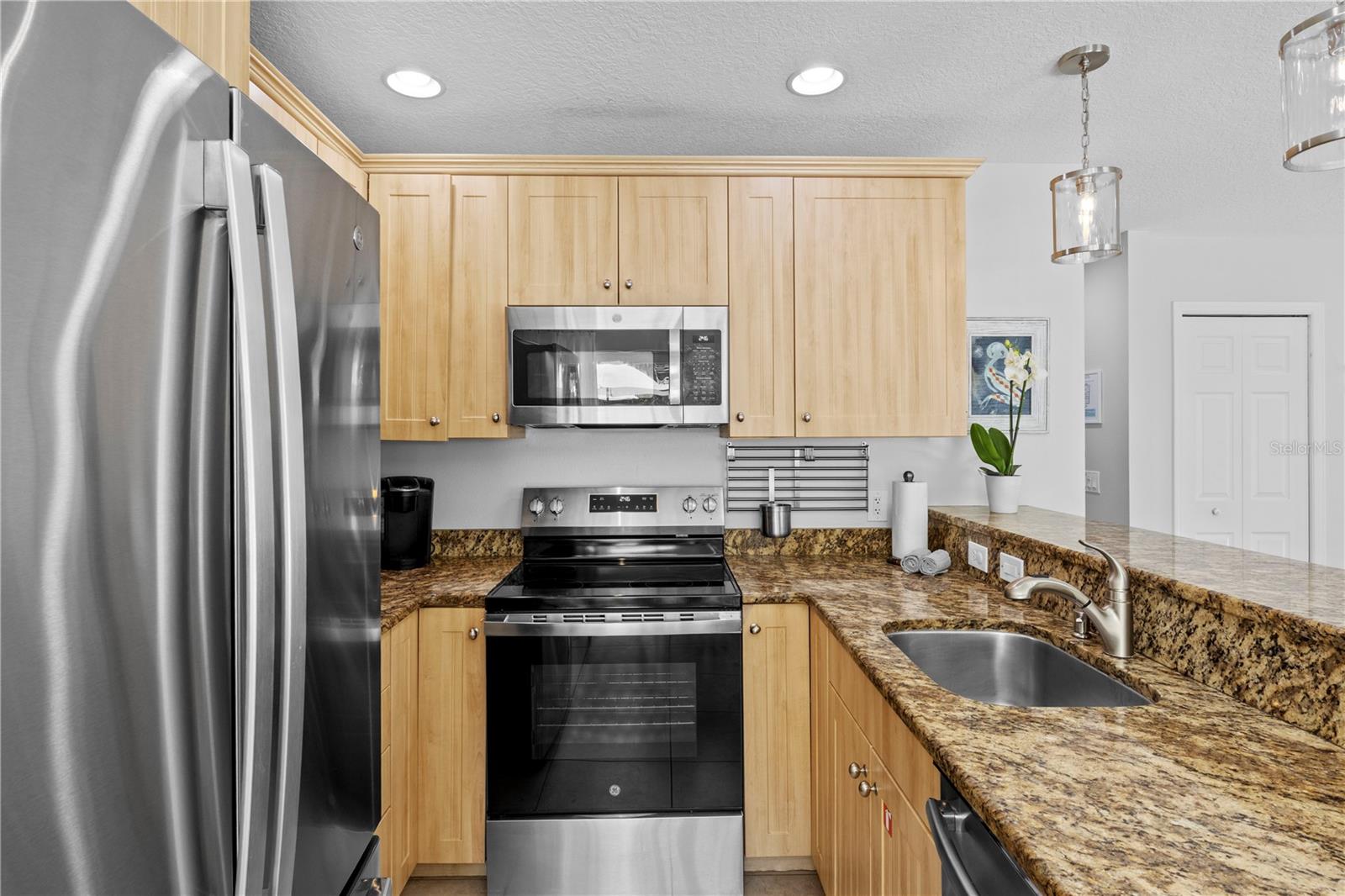 110 PALM AVE, ANNA MARIA, FL — photo 12