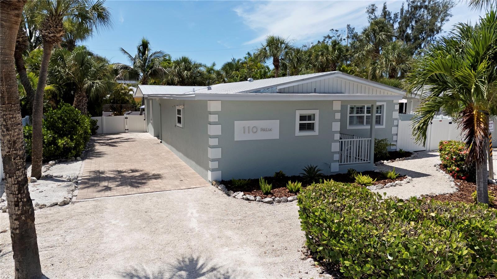 110 PALM AVE, ANNA MARIA, FL — photo 32