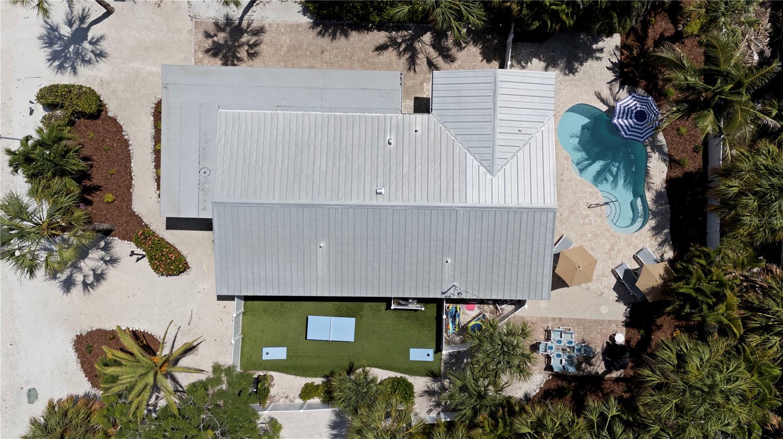110 PALM AVE, ANNA MARIA, FL — photo 33
