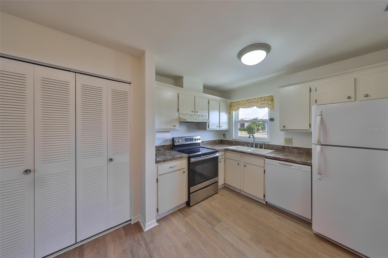 1529 ALLEGHENY DR, SUN CITY CENTER, FL — photo 14
