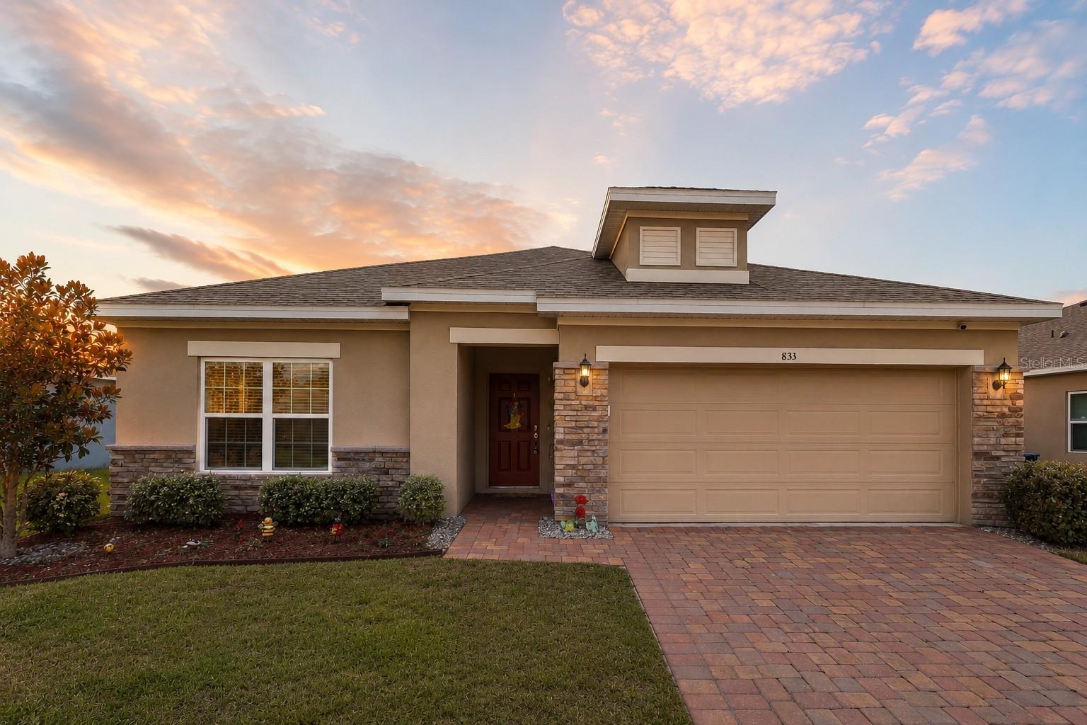 833 AVENAL LN, DAVENPORT, FL