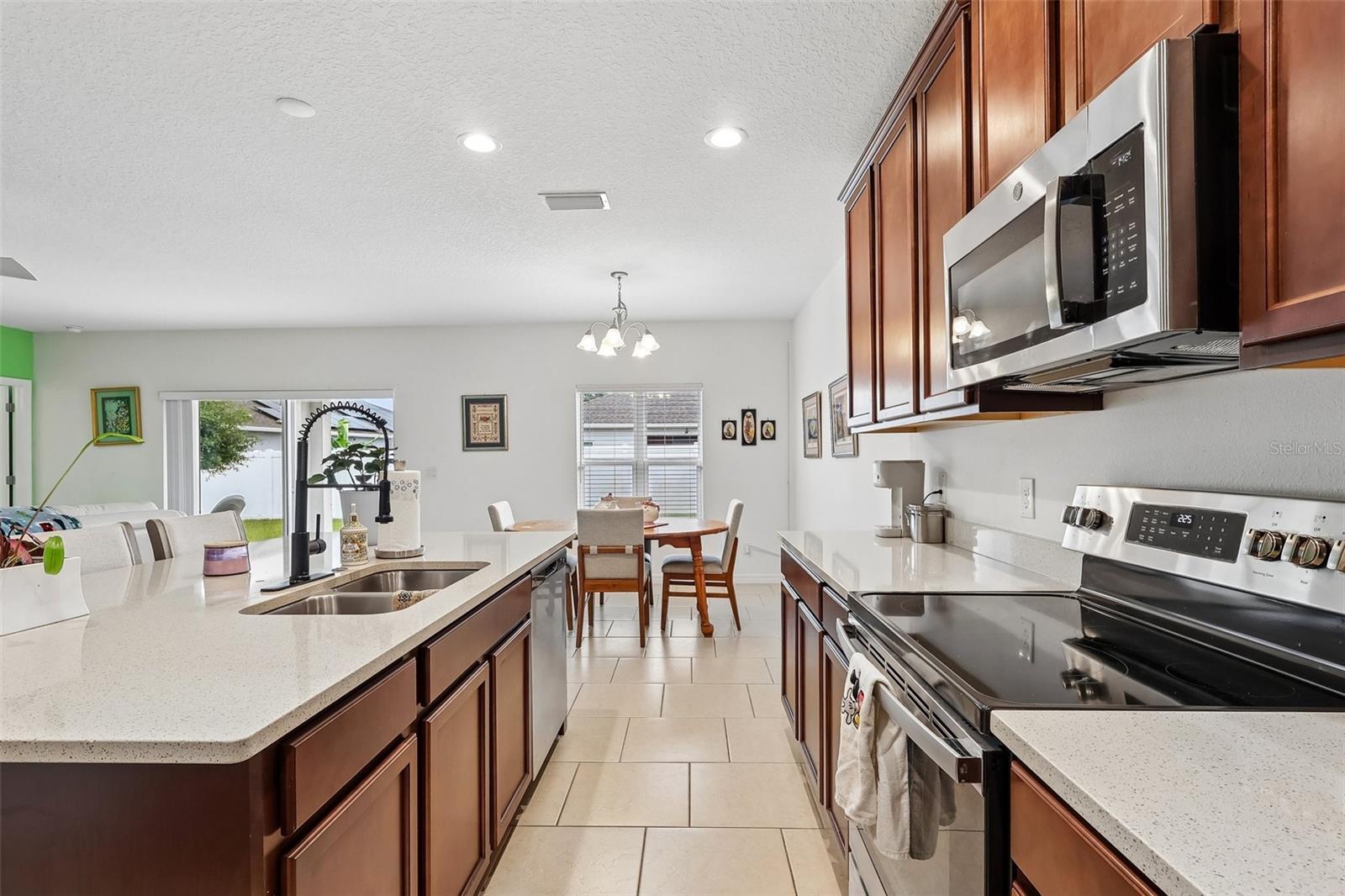 833 AVENAL LN, DAVENPORT, FL — photo 7