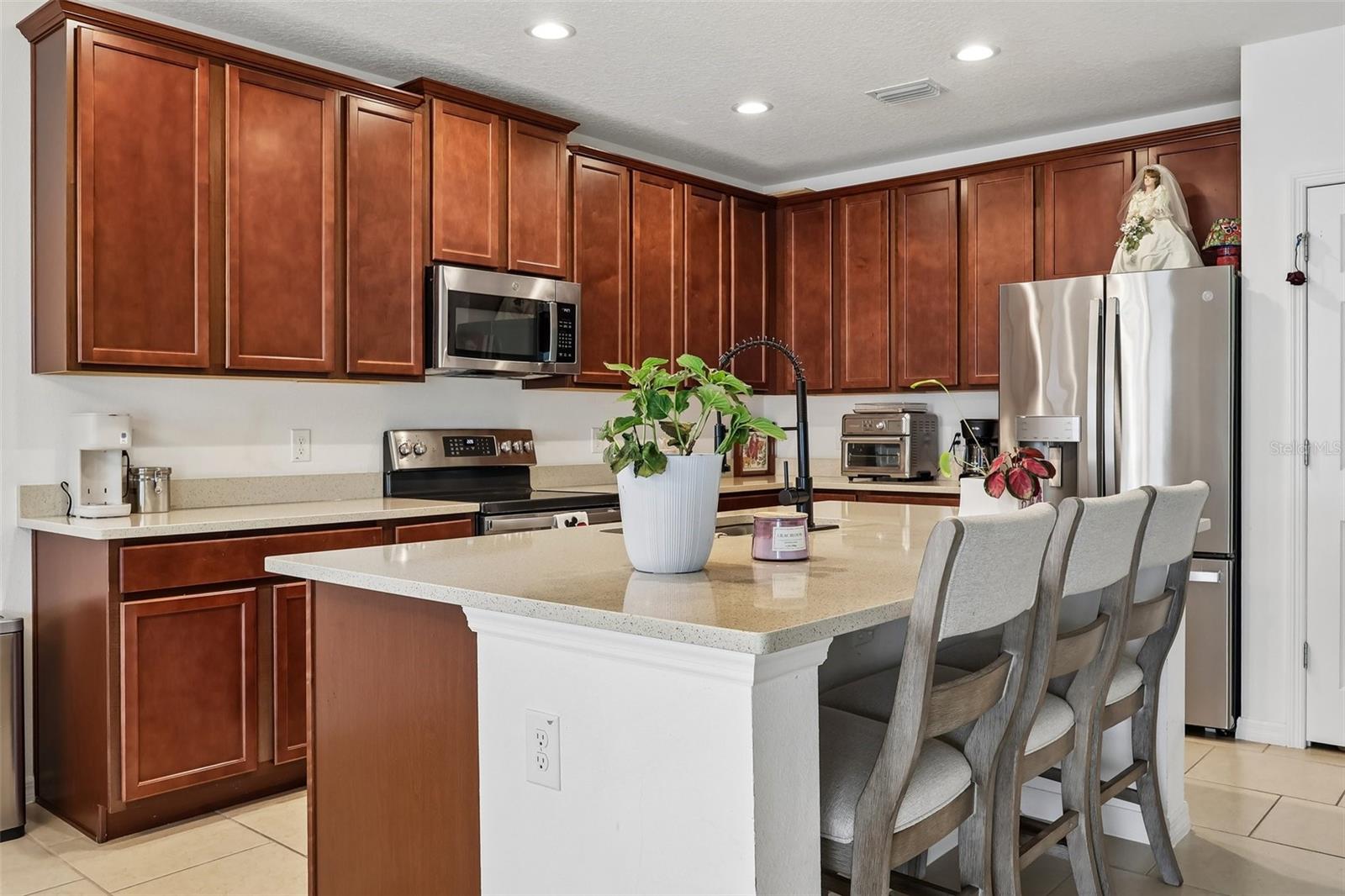 833 AVENAL LN, DAVENPORT, FL — photo 9