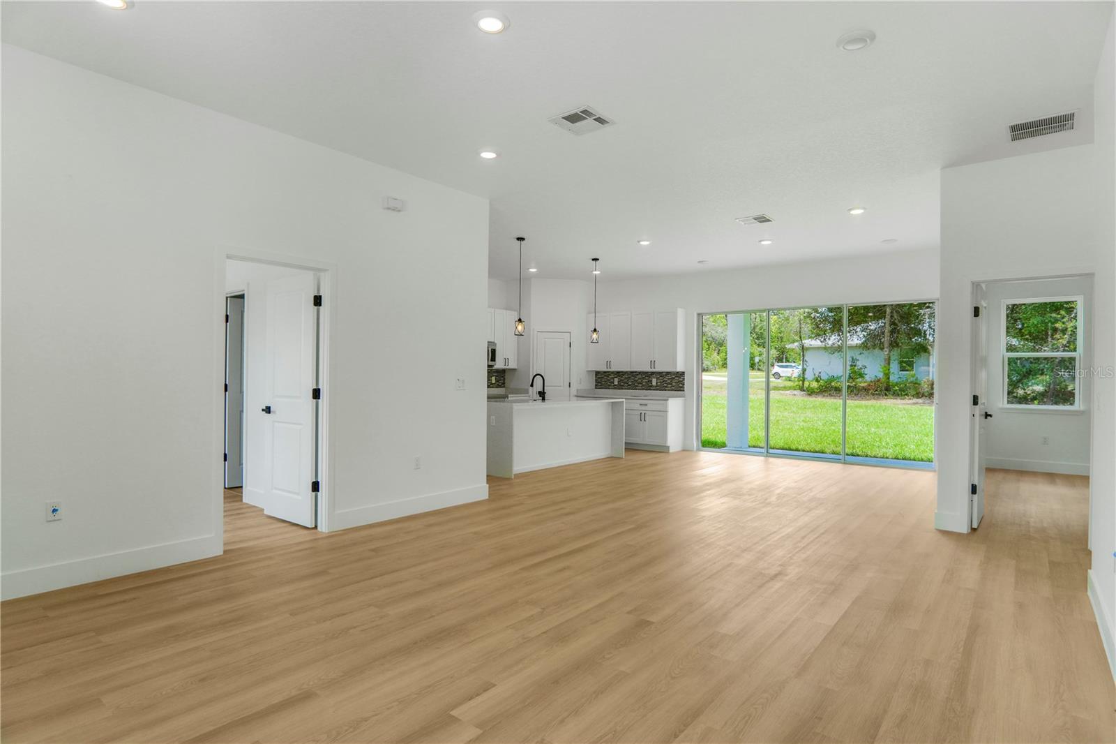 8383 N IBSEN DR, DUNNELLON, FL — photo 4