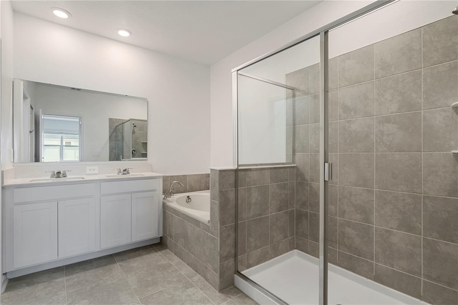 264 NINE IRON DR, DAVENPORT, FL — photo 16