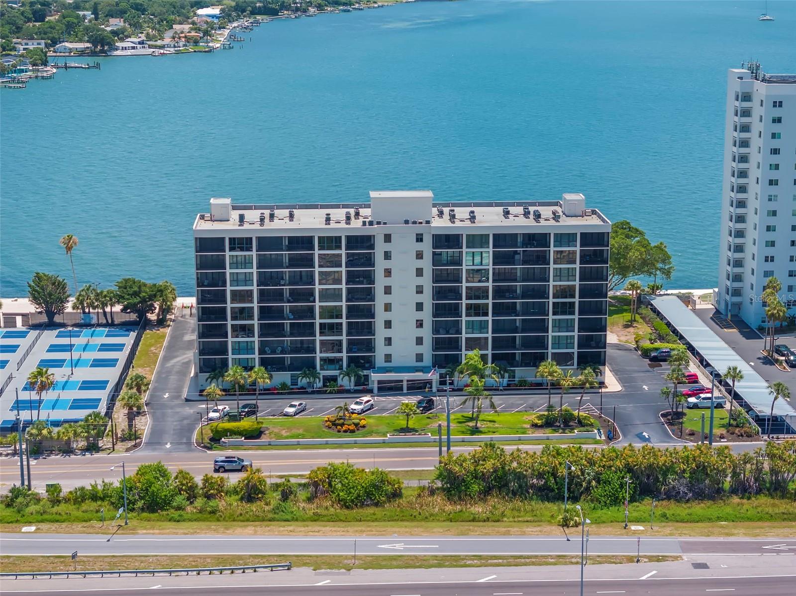 7100 SUNSHINE SKYWAY LN S #703, ST PETERSBURG, FL — photo 2