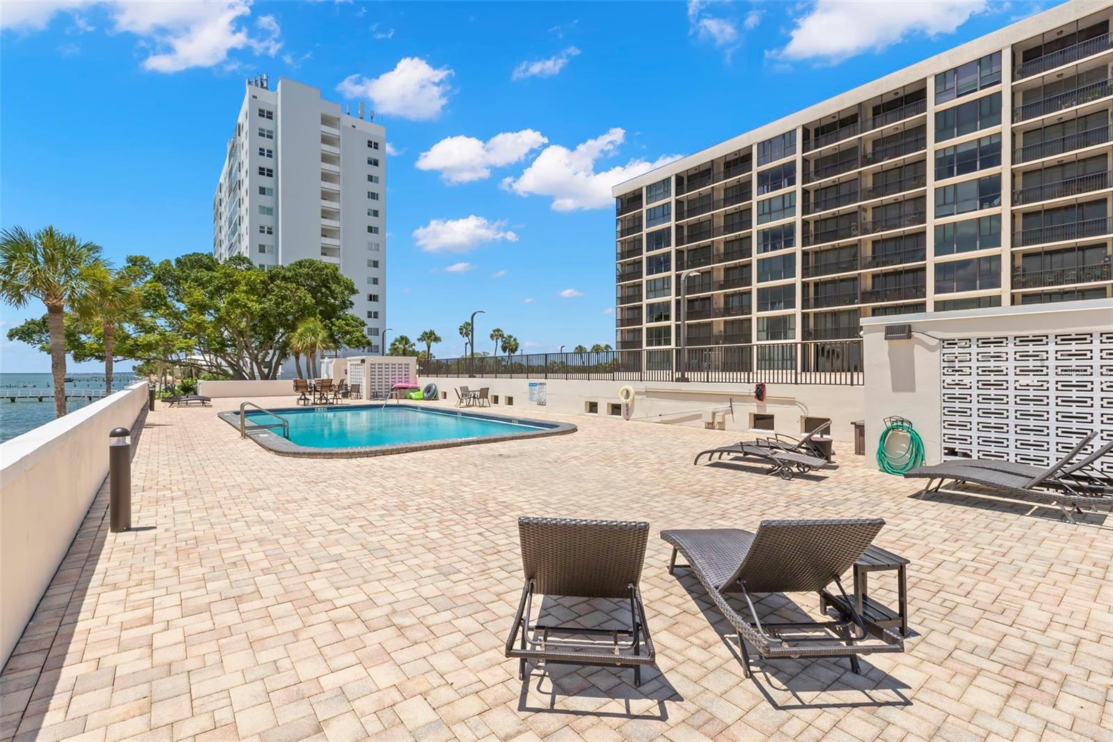 7100 SUNSHINE SKYWAY LN S #703, ST PETERSBURG, FL — photo 32