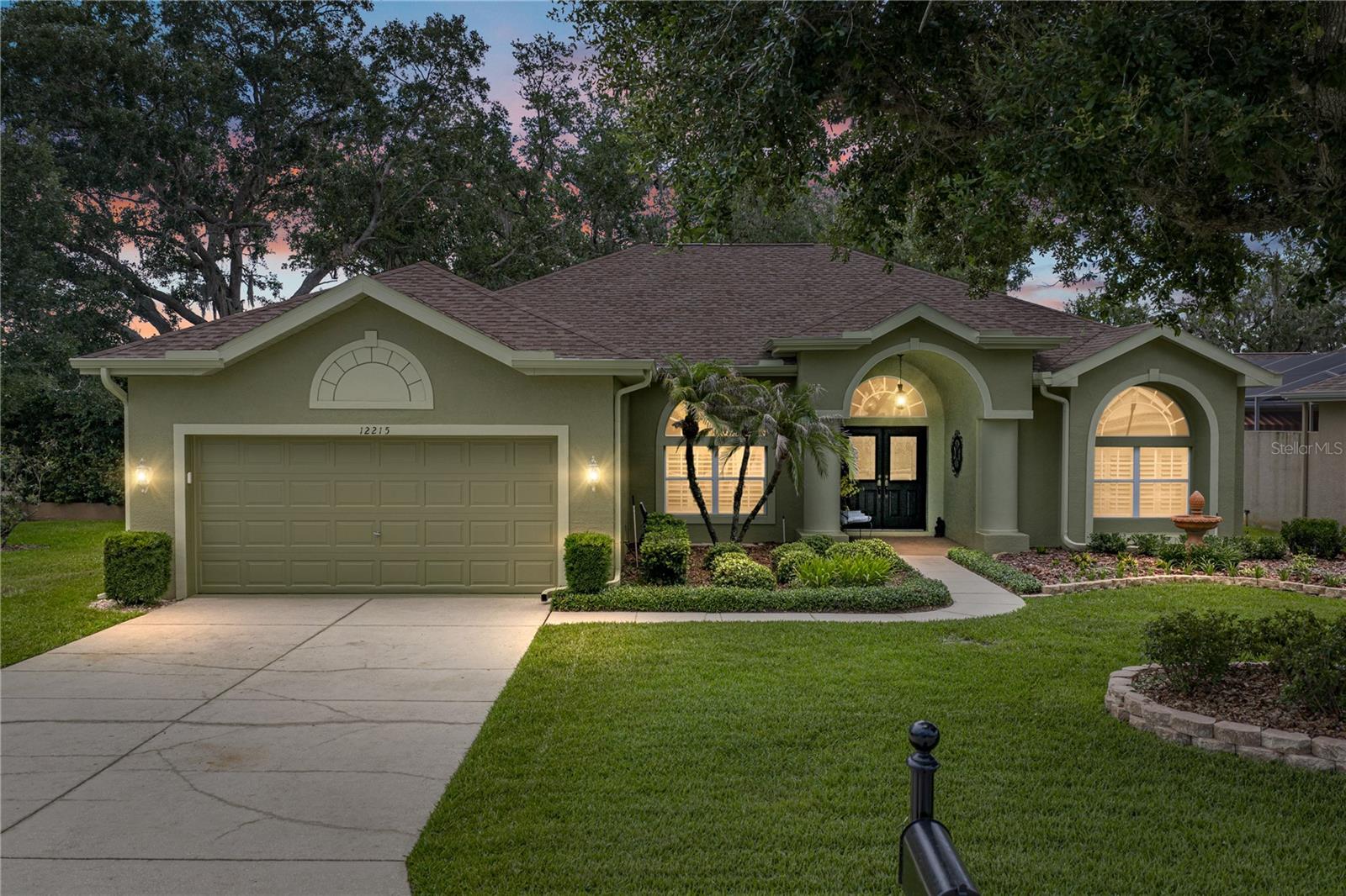12215 WOODLANDS CIR, DADE CITY, FL